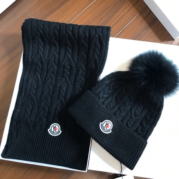 Moncler Black ribbed Knit Hat and Scarf Set - Picture 1 of 8